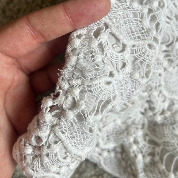Express Off-White Lace Crochet Shorts Neutral Casual  Comfy 10 - Picture 9 of 9